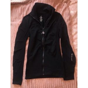 Fit/active style sweater